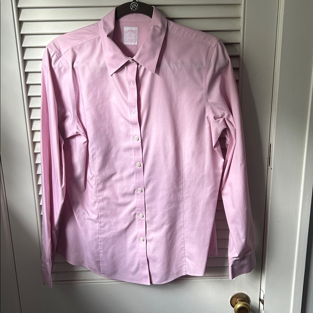 Brooks Brothers ladies pink tailored fit size 12 button down shirt.